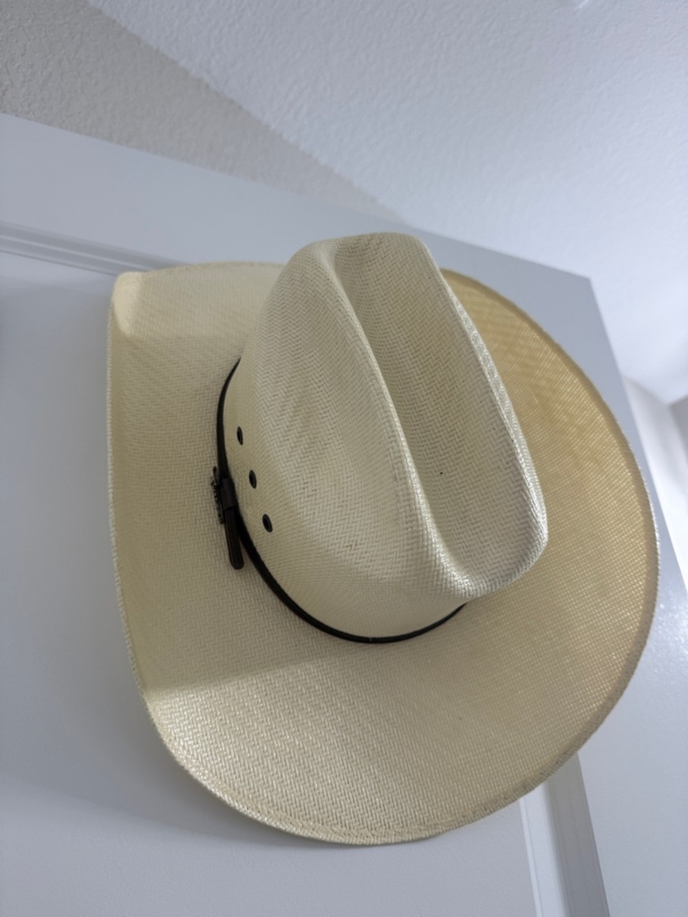 Twister 5x natural brim straw hat